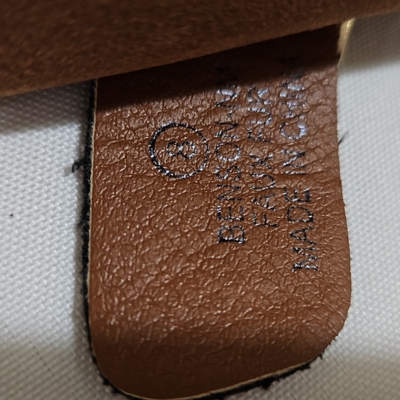 Size 8, Nicole Miller Brown Faux Fur Clogs - Picture 12 of 12